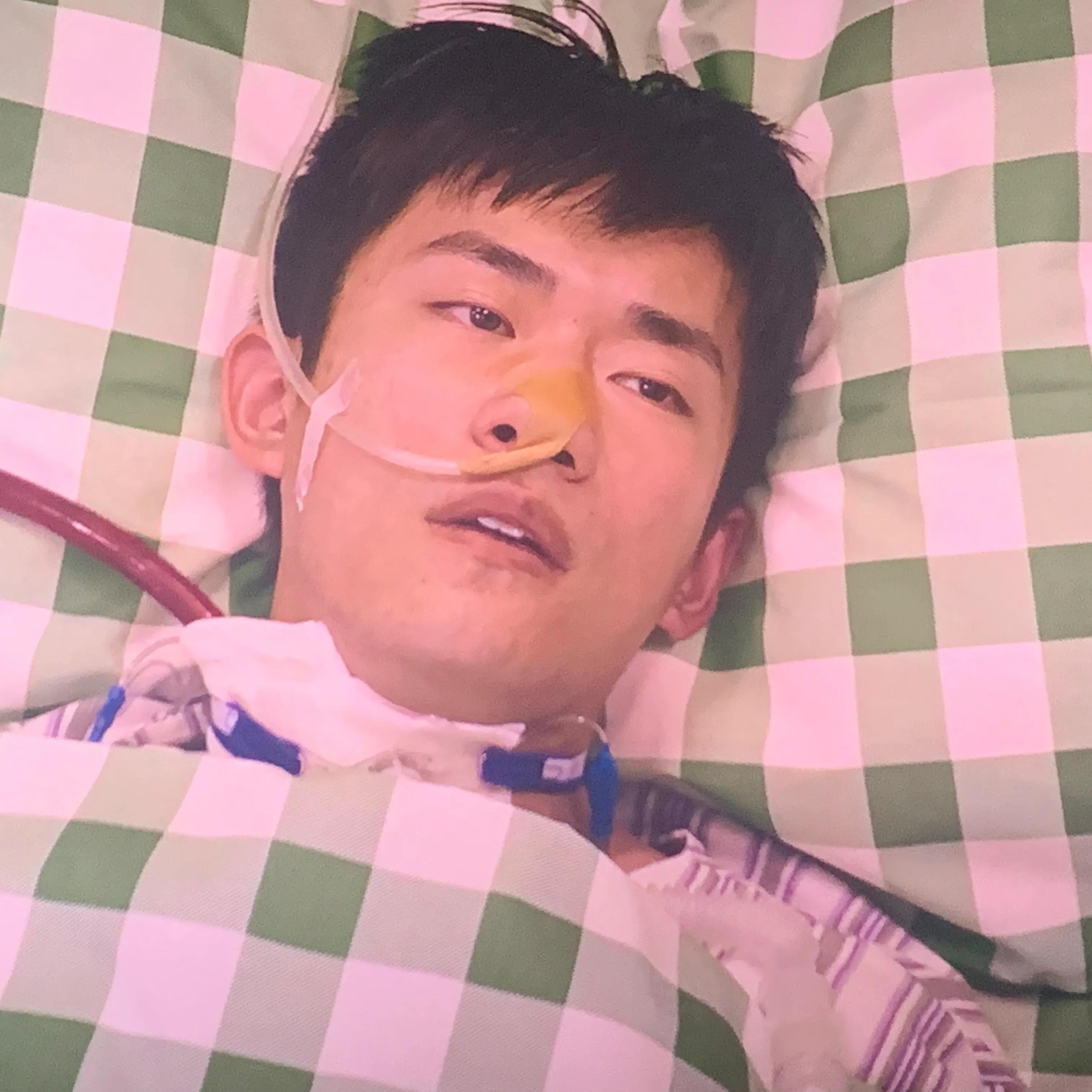 《中国医生》震撼催泪：易烊千玺张子枫太感人，张涵予袁泉更催泪