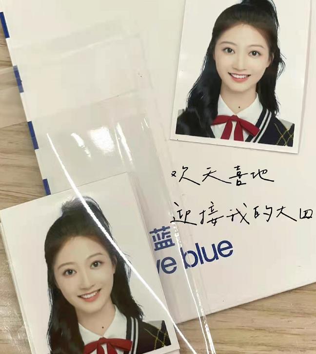 “中传校花”冯琳，在网上晒出自己的学习笔记，字迹和人一样漂亮