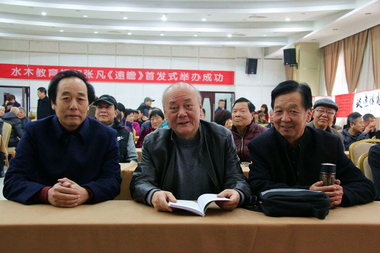 刘顺虎：远瞻红日染秋色 近看墨翁画腊梅