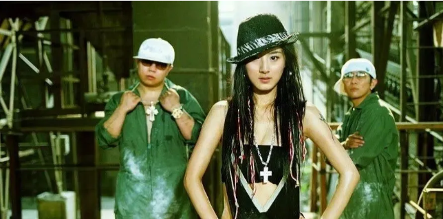 艺人李佳琦，商人薇娅的私下秘密（未满十八岁禁入）