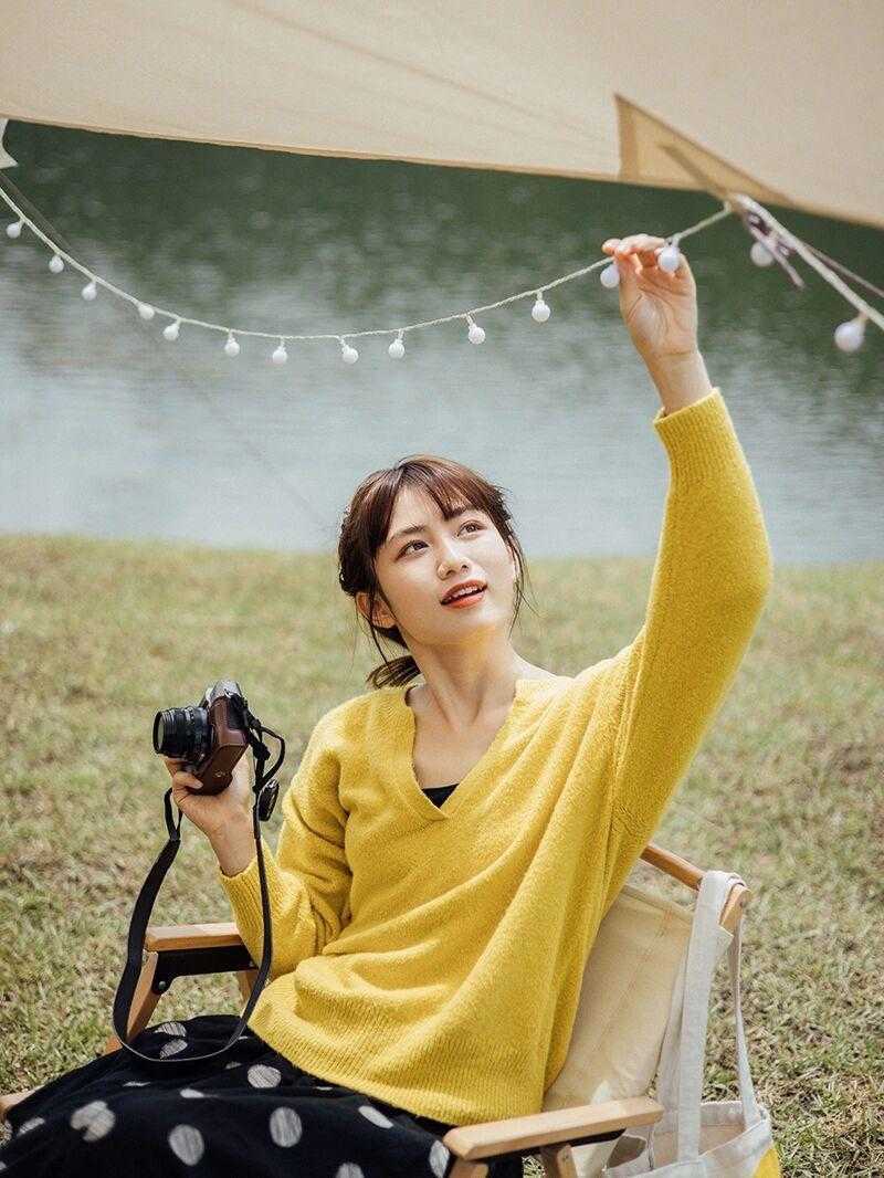 维杰色纺：一到秋冬，又把毛衣带火了，这几个颜色更适合，普通女生