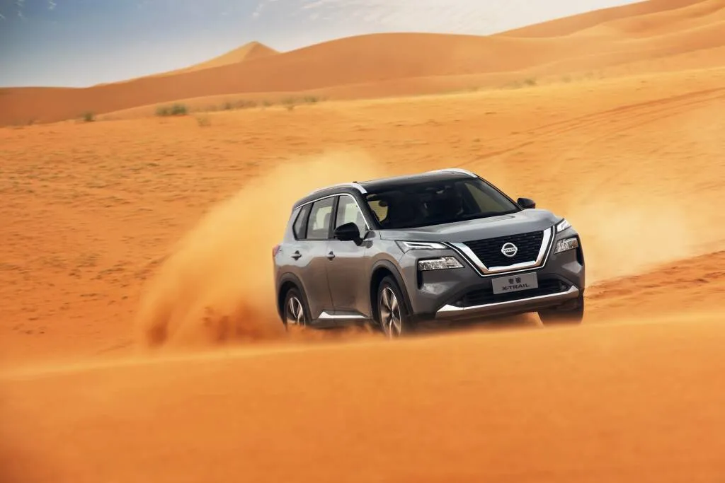两款轴距超2.7米的紧凑型SUV,现代途胜L和日产奇骏怎么选?