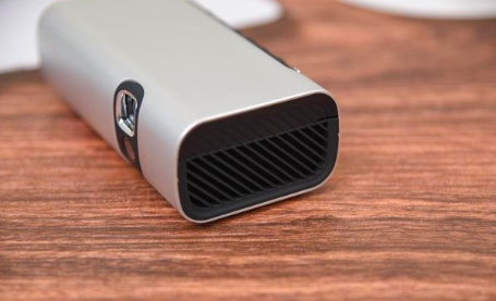 十大家用投影仪排名：老烧盘点家用投影仪排名前十的品牌