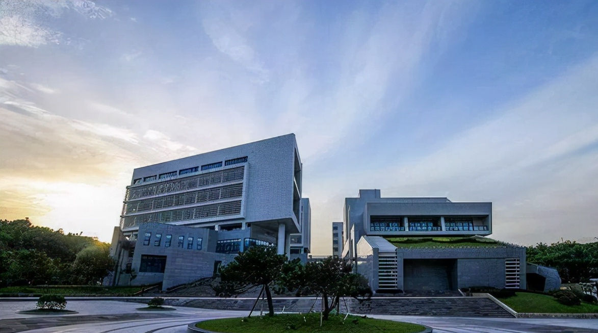 “青黄不接”，重庆大学“院士梯队”现隐忧，今年“颗粒无收”？