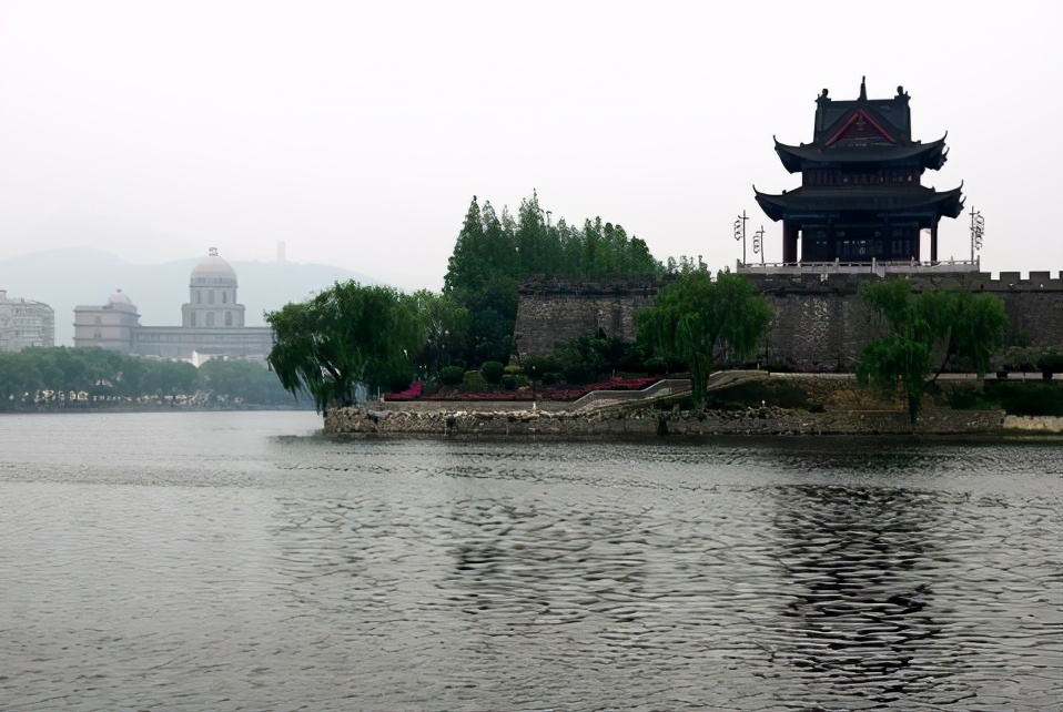襄阳护城河图片