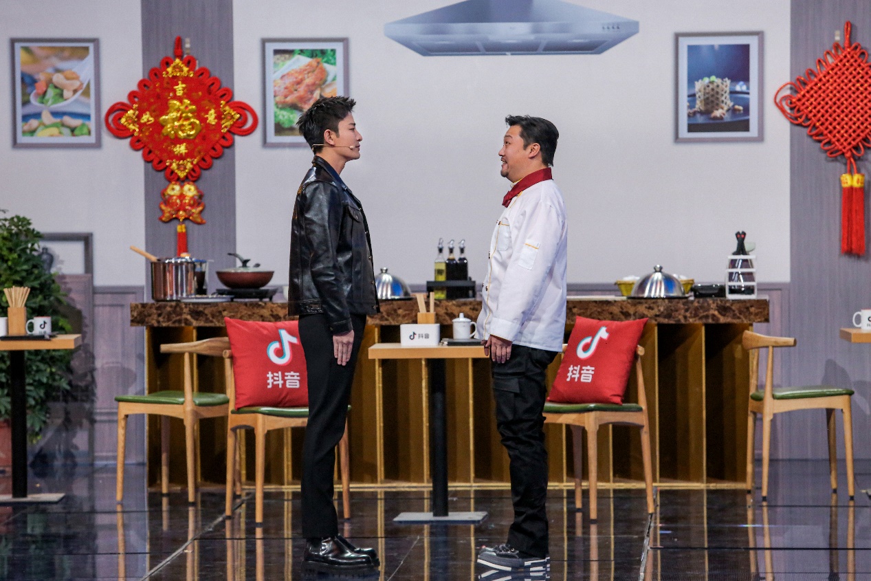 喜剧界“神仙开会”北京台春晚语言类节目持续“爆梗”