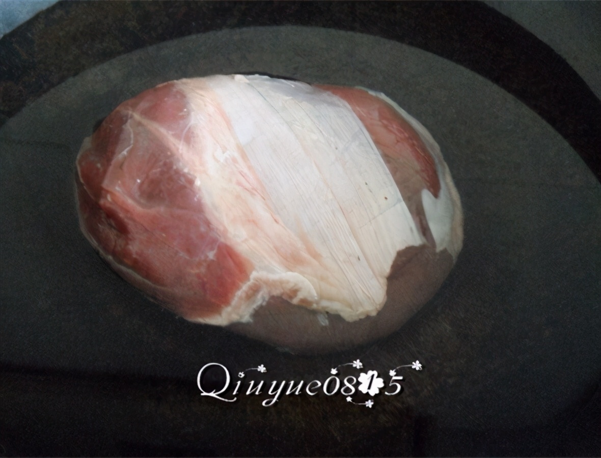 老祖宗传下来的酱牛肉秘方，牛肉软烂不塞牙、超入味，只需3步