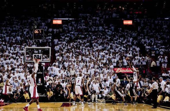 NBA精彩进球(改变NBA历史格局5大进球：雷阿伦一球拯救詹皇生涯，乔丹直接封神)