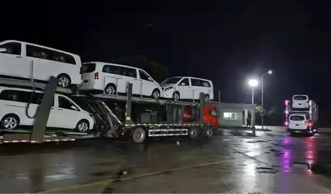 负压救护车，抗击疫情时的昂贵