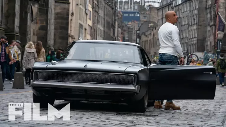 长津湖余热散，好莱坞带不动，十一二月且看且珍惜 | 院线观察