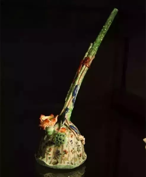 家中摆放瓷器寓意是富贵:奇了怪该如何摆呢?