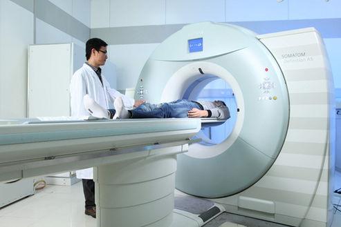 CT检查对人的伤害有多大？增强CT是否有必要做？早知早受益