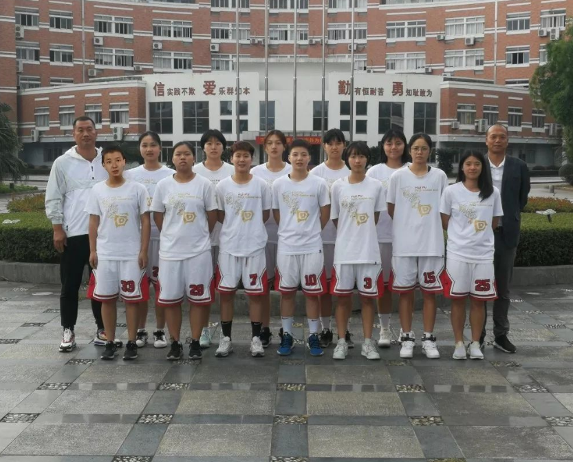 浙江7所野鸡大学害人不浅，学生毕业后仍是高中学历，被官媒曝光