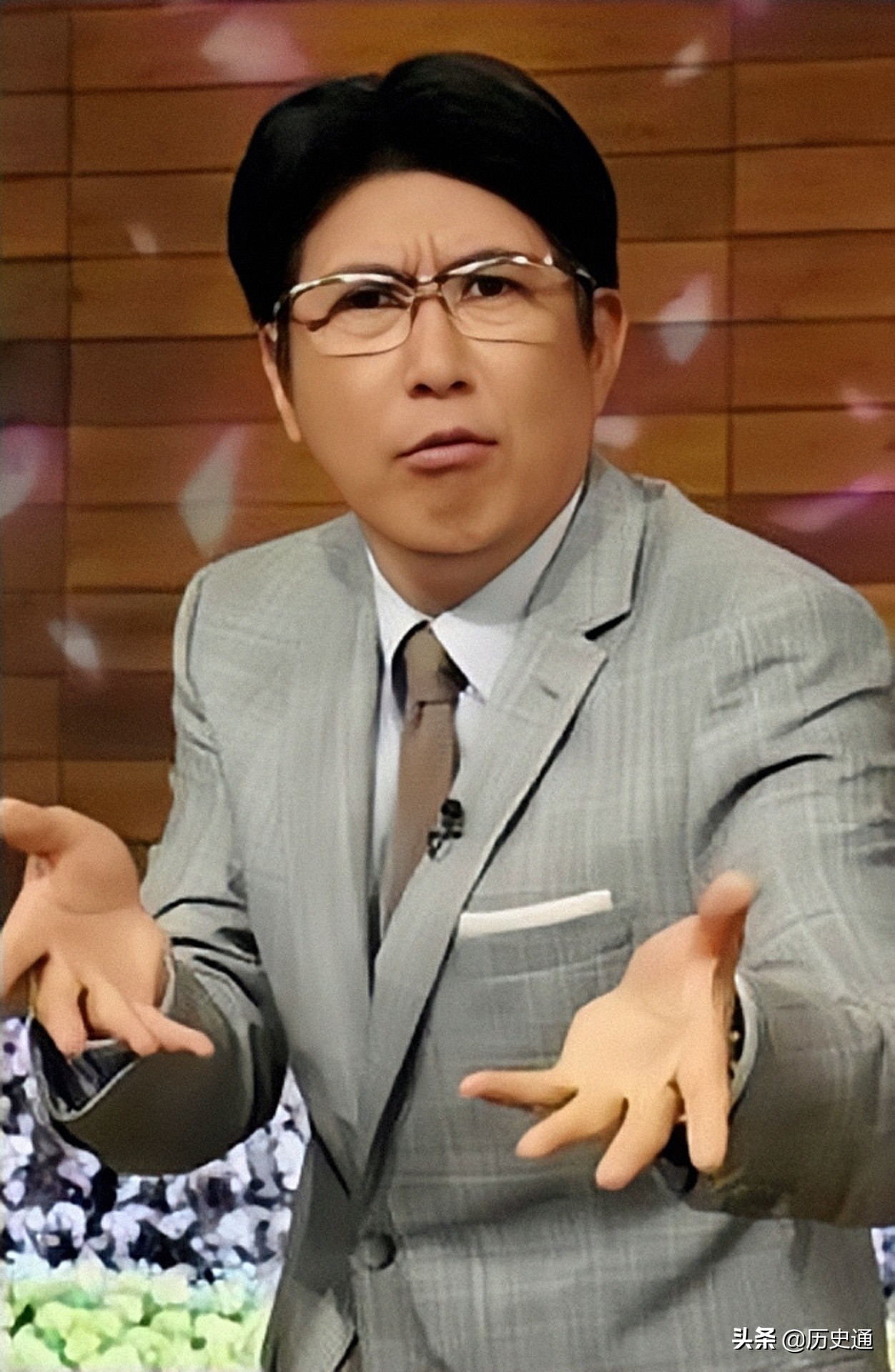 影坛女神情定幽默丑男，难获幸福，人到中年，告别过去，追求自我