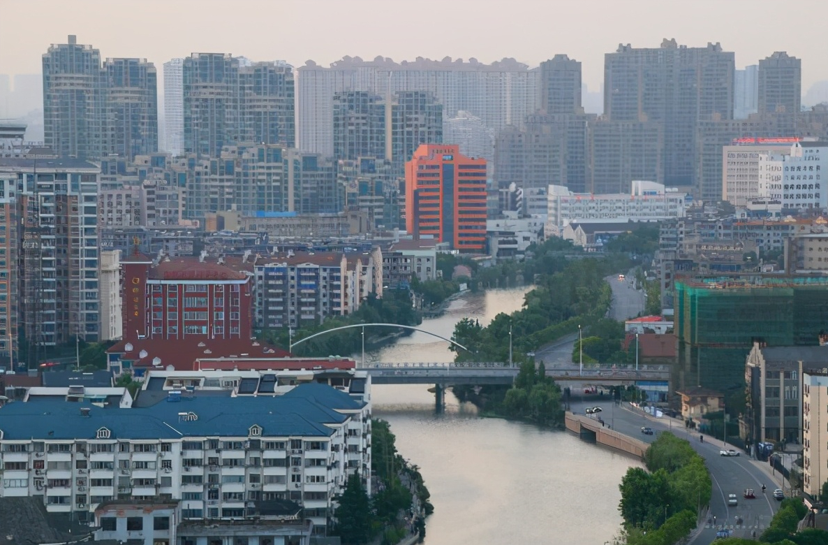 无锡初中学校排名（无锡市排名靠前的3所高中）