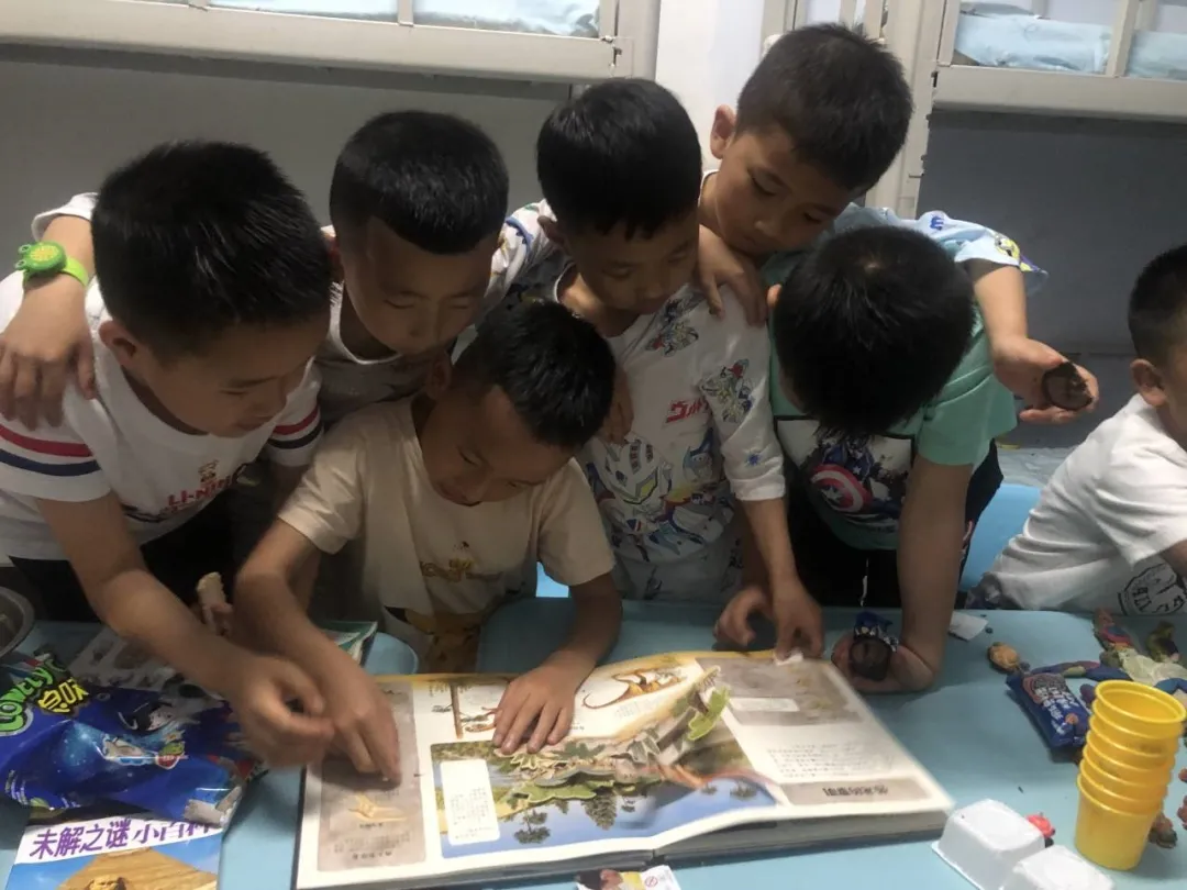 惊喜！这个学校，每周四节阅读课