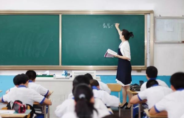 高三教室开空调，学生每天需要上交3元费用，家长：这收费合理吗