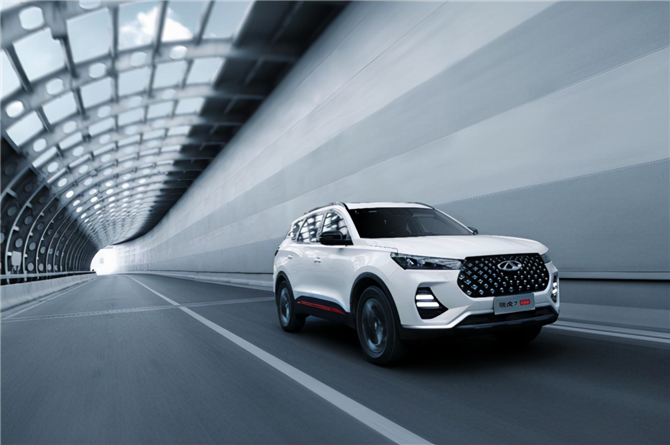 10万级紧凑型SUV“扛把子”争霸赛,瑞虎7超能版PK欧尚X5