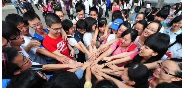 “我考不上大学怎么办？”，面对孩子灵魂拷问，家长回答堪称完美