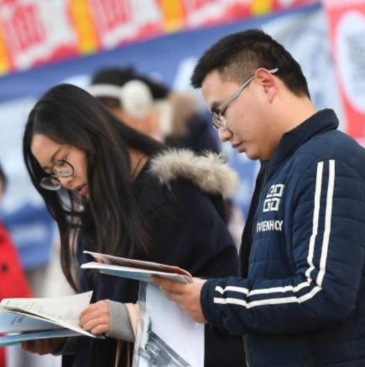 毕业后才明白的痛，民办本科与公办专科差距很大，但愿你没选错