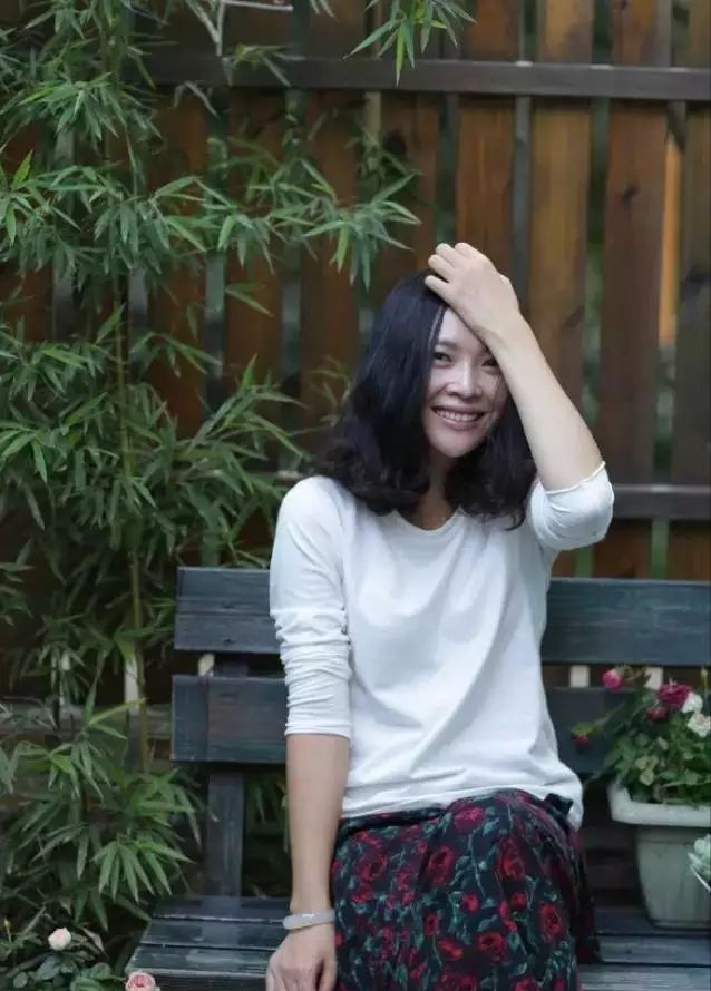 知名主持人宁远，不当名人当村姑，每天种菜自己做衣服