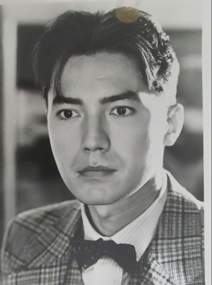 尊龙的发型分析