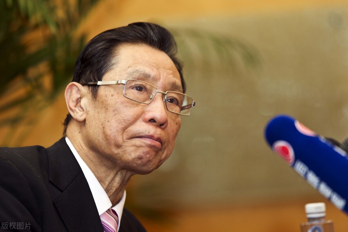 心脏放了支架，15年血管都没堵！85岁钟南山有啥保养“秘诀”？