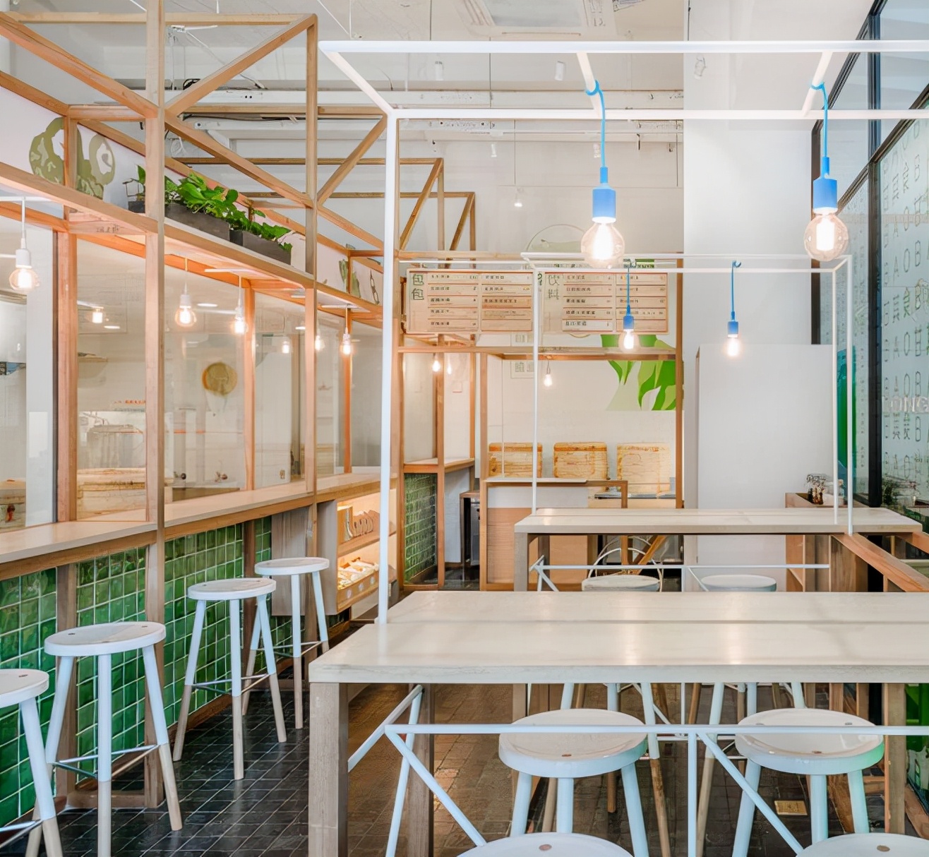 中式快餐小店连锁之路：甘其食做包子也高级，标准化后年营收3亿