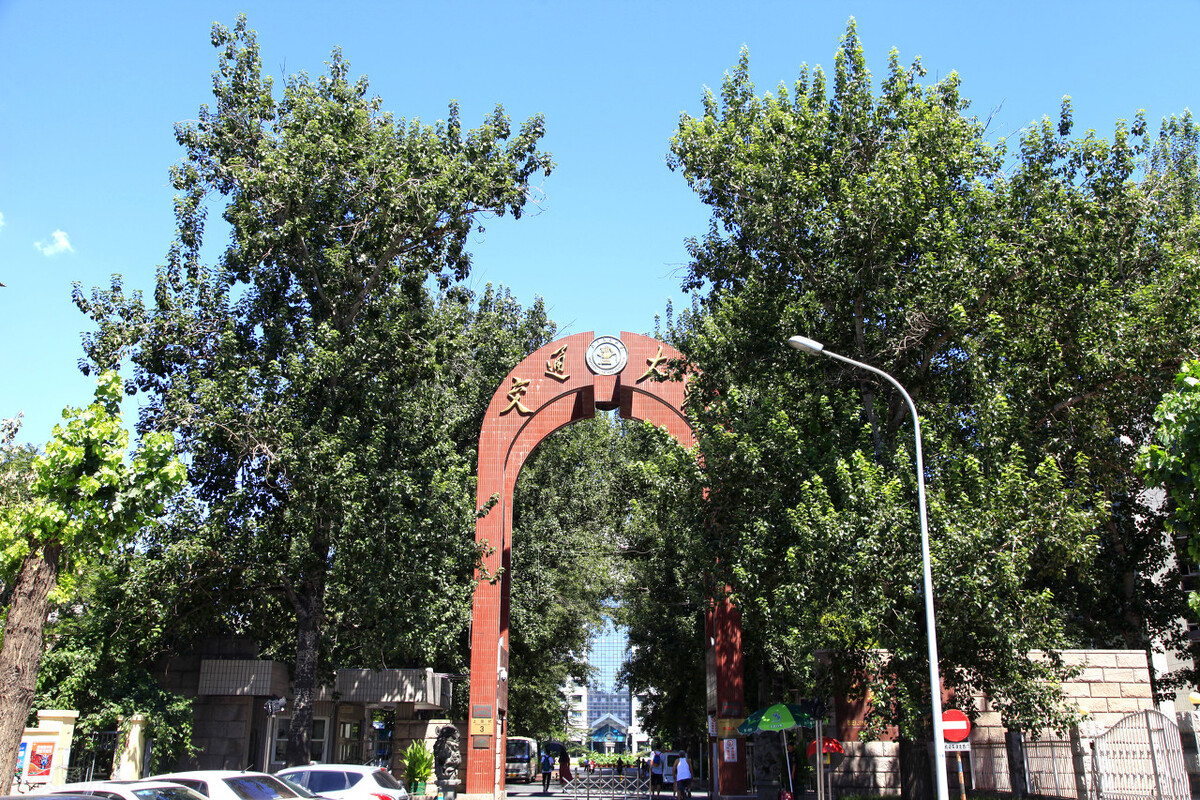 大学生当军官有哪些方式？这四种方式大部分人没见过，尤其后两种