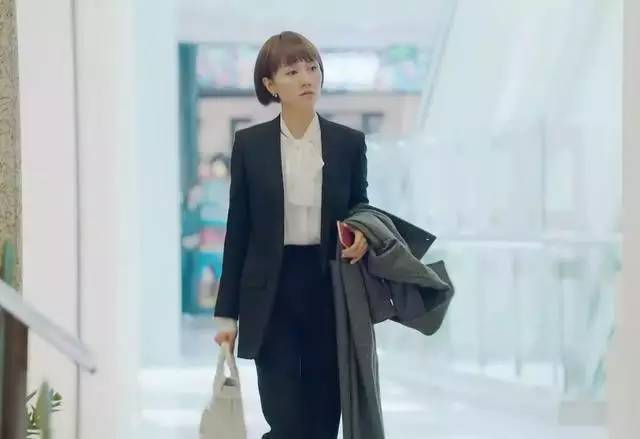 我的前半生：唐晶的未婚夫贺涵，爱上单亲妈妈罗子君，并不狗血