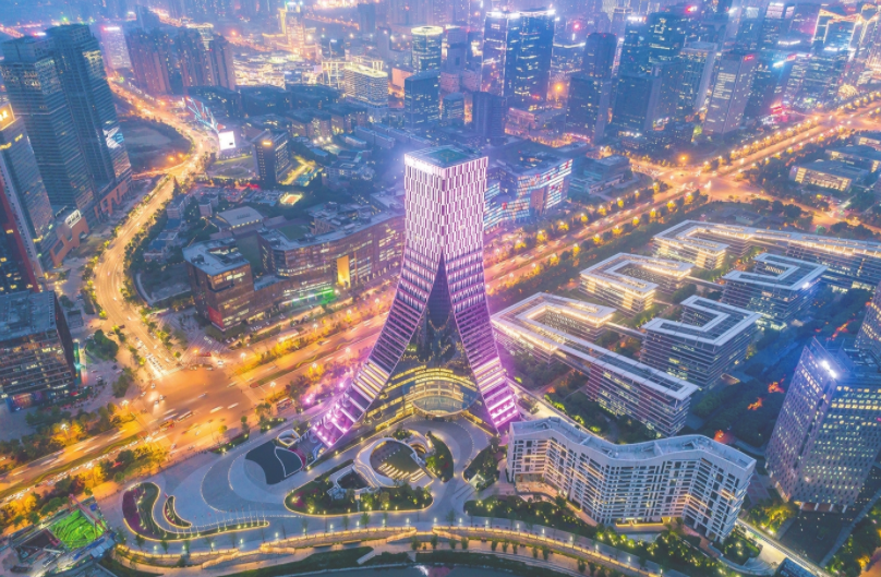 四川这所“县级”高中火了，14人被清北录取，学生很要强