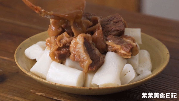 秒杀大排档的好方子，一焖香绝了！懂行的都在吃它