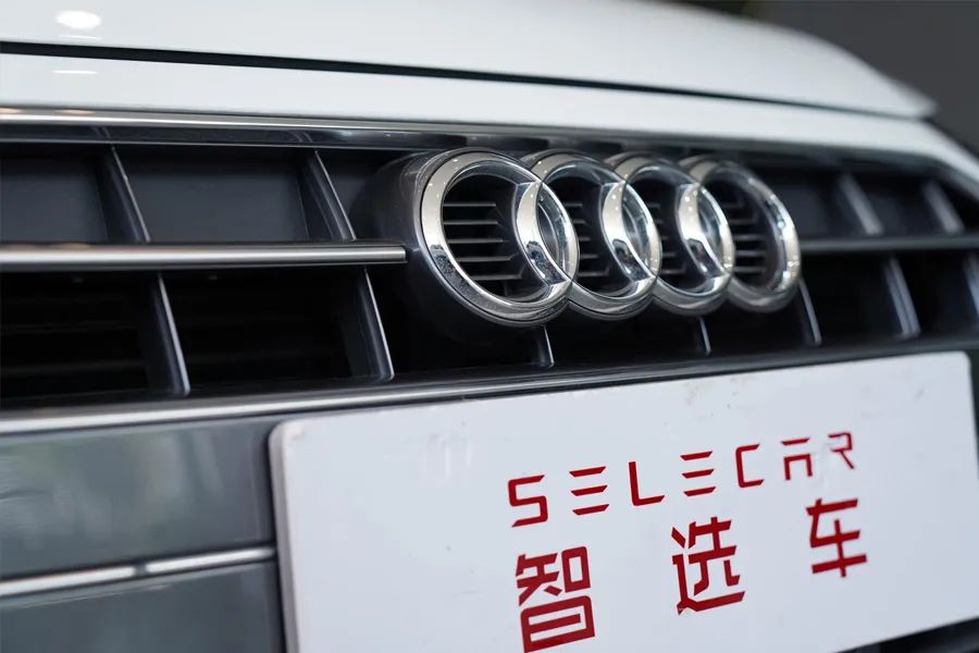 实拍2020款奥迪A4L，设计更加年轻，优惠让利还不小