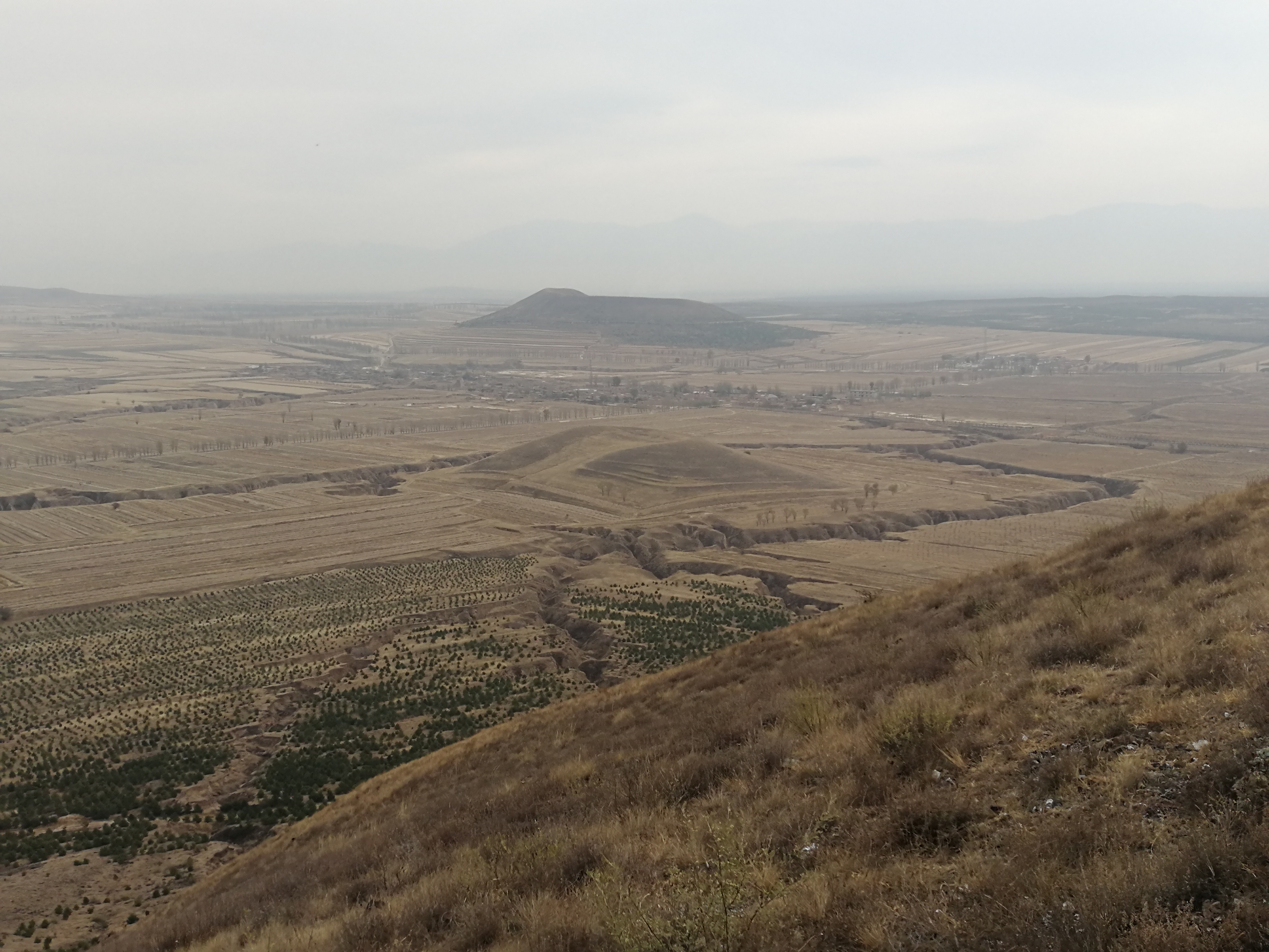 火山，狼窝，公园