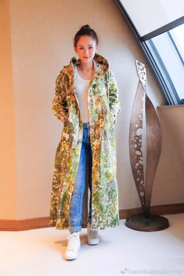 行走在皮草界的意大利“贵族夫妇”