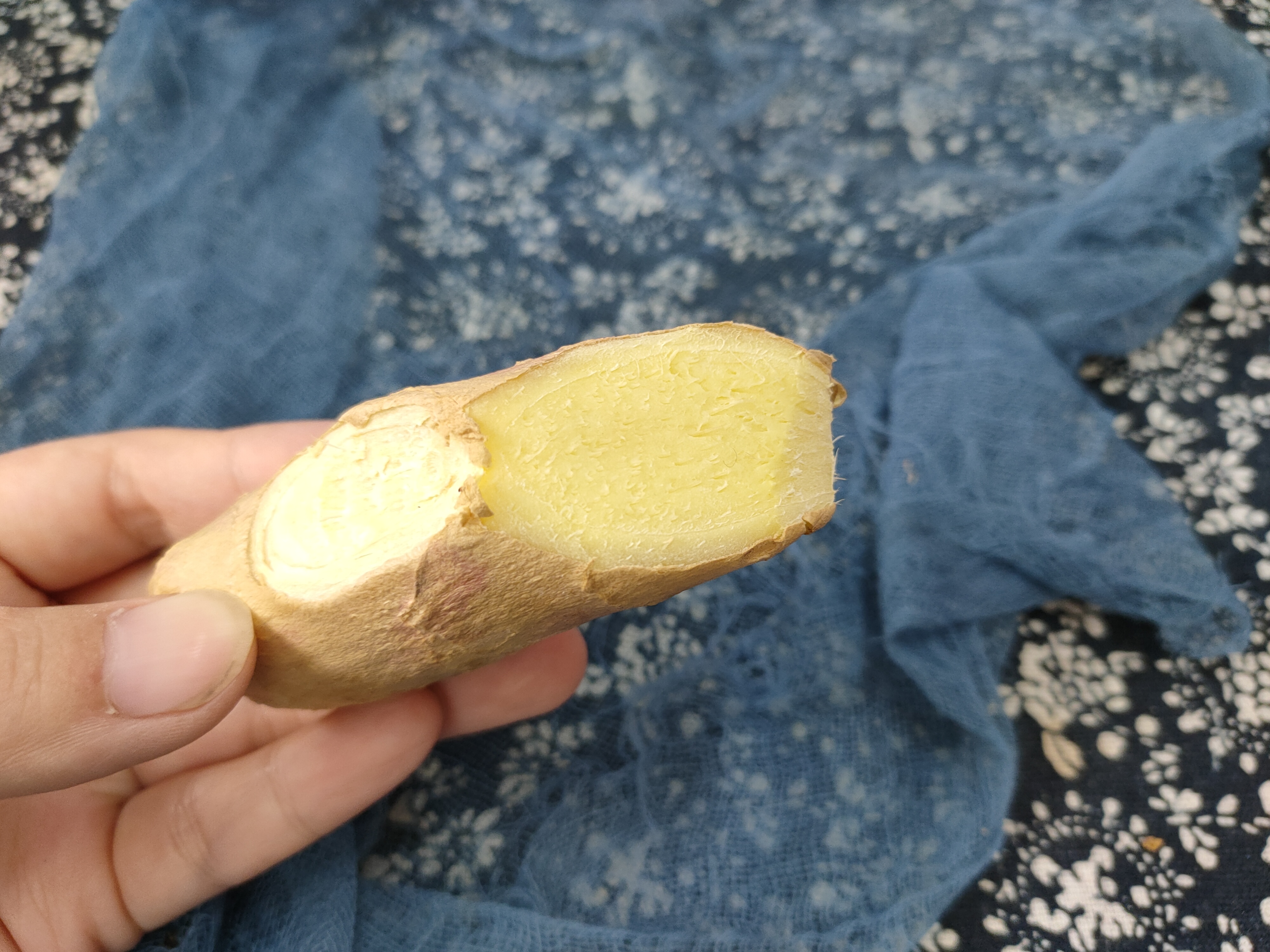 生姜保存有诀窍，记住3个方法，生姜不腐烂不干瘪，放一年也好吃