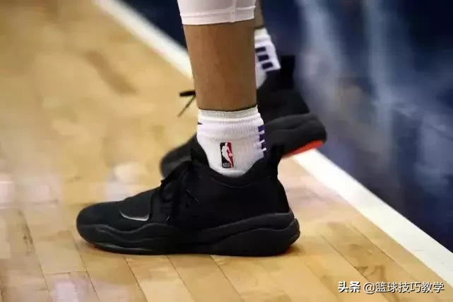 球哥为什么没进nba(球哥为何频频受伤！查明了！湖人：原来是TA害的！)