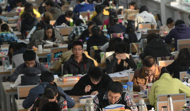 多所名校宣布，2022年起停招“学硕生”，非全日制也可能有大转变