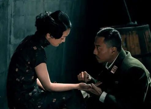 1949年一国军副师长被俘，中央致电：速速送到北平！他是何身份？