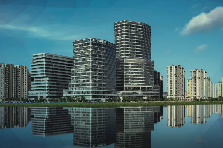 《宁波·东部新城2021-2023读地推介手册》，20宗精品靓地重磅来袭