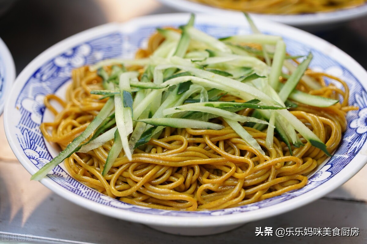 陕西最具地方特色的8碗面，你吃过几种？有你家乡的面上榜吗？