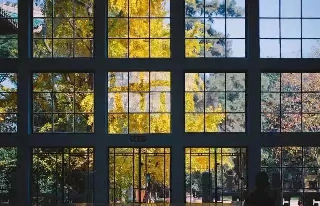 我国10大最美大学图书馆，各有特色令人神往，多图预警请欣赏