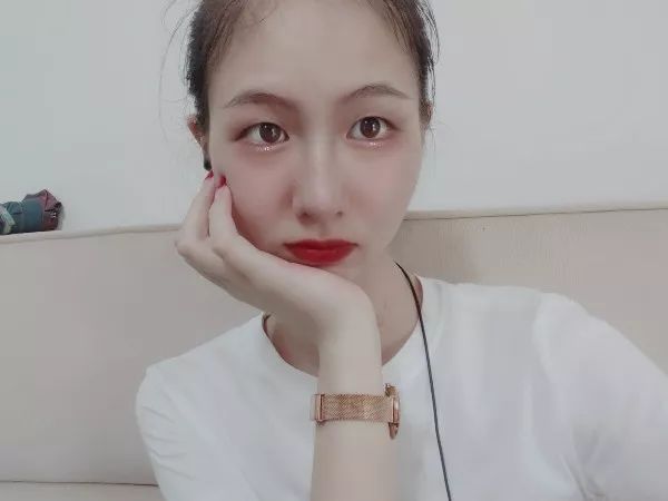 广西一高校大学生“挡刀”感动全国，父亲在17年前也……