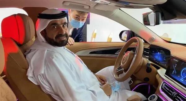 红旗汽车成为迪拜销量冠军,s9卖1500万,中东王子评价诚恳