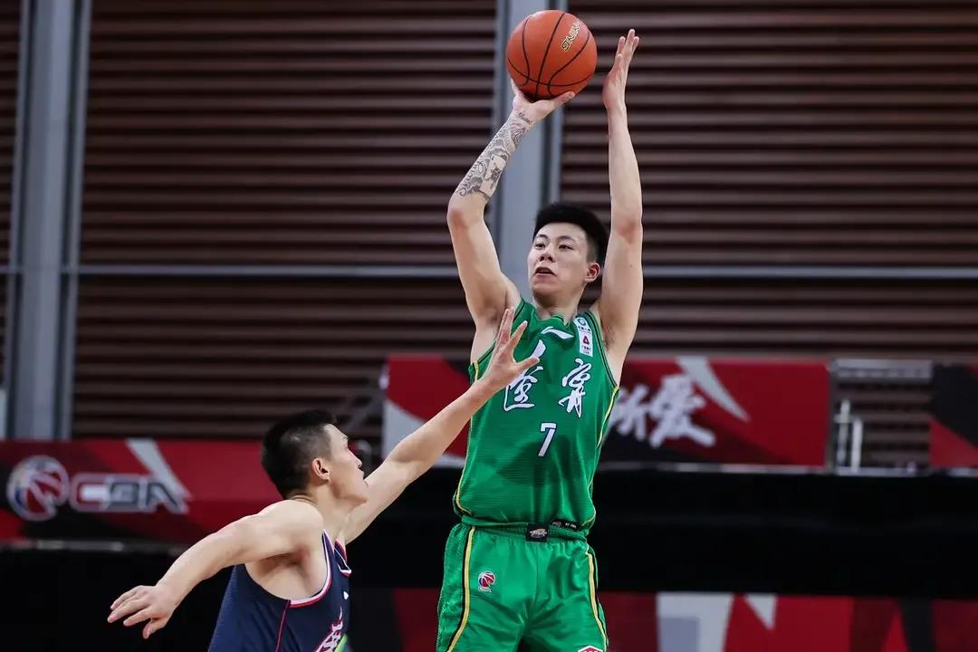 张镇麟为什么不去nba选秀(张镇麟去NBA？七原因证明没希望，朱八易九丁外援都是难过的山)