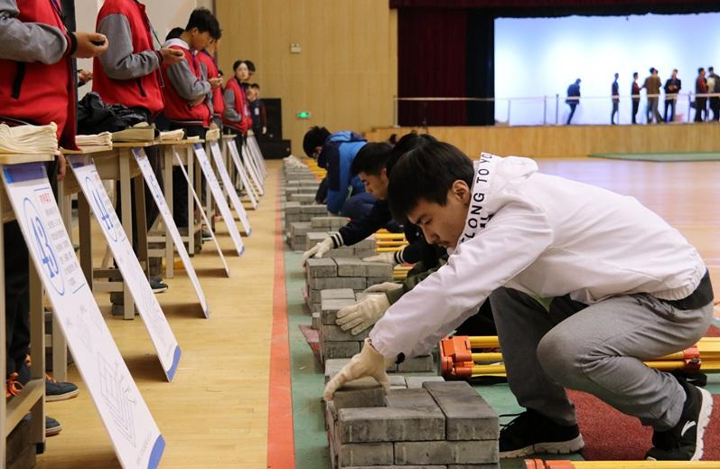 高三差生心里独白，明知考不上本科，也不想走单招，怕被瞧不起