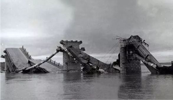 唐山抗震英雄纪念碑为何会成为唐山人民的精神图腾