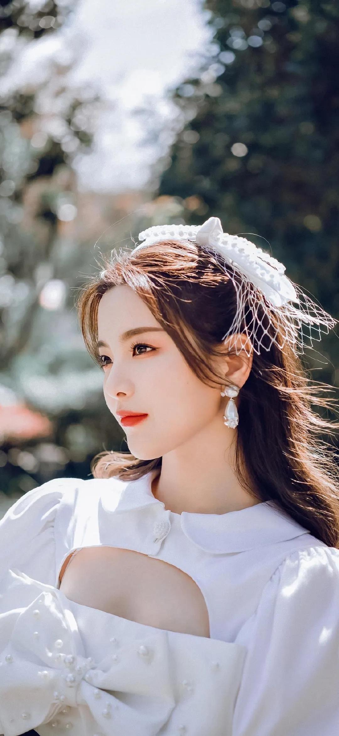 今天锦鲤杨超越又给大家带来平安夜好运啦!