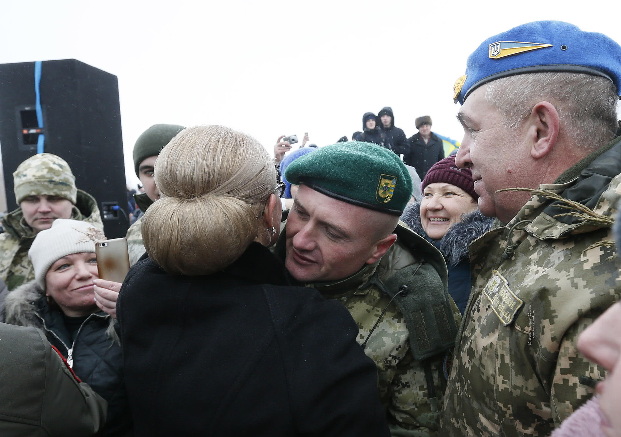 《钢铁是怎样炼成的》中反派，成为乌克兰英雄，季莫申科献花纪念