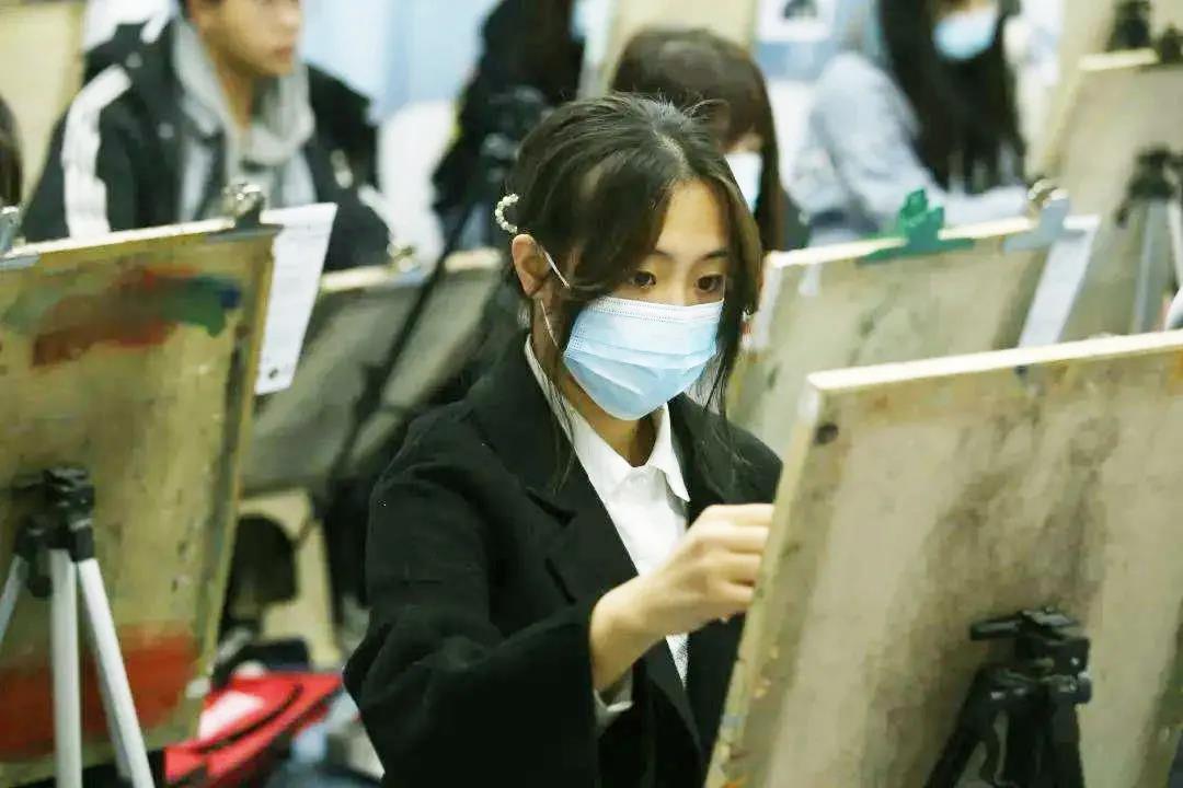 北京画室寒假培训班都有哪些？高二美术生为什么要在寒假找画室？